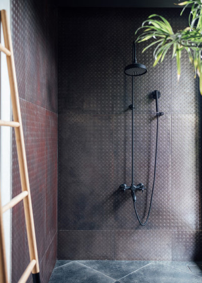 Midcentury Bathroom by Rohit Bhoite House of Design