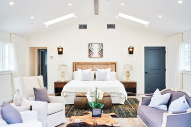 Example of a bedroom design in Los Angeles