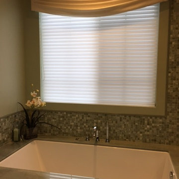 Shasta Bathroom Valance