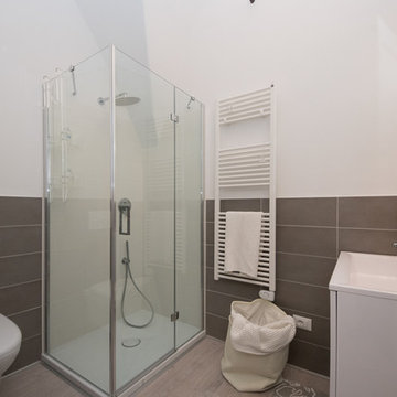 stanza da bagno appartamento ristrutturato Borgo Ligure