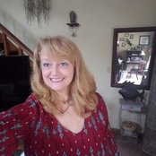 Shari Hill's photo