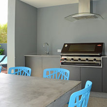 outdoor kitchen