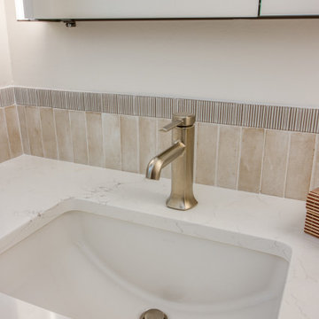 Sand & Slate Transitional Bath