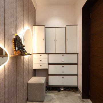 Foyer with Shoe Storage & Accent Lighting – 3BHK – Appaswamy Radhika, Mylapore –