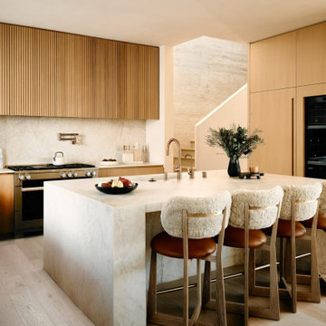 Modern Kitchen Interior – Luna 7-1/2 – Allora Collection – European Oak Engineer