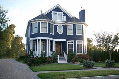 Example of a classic exterior home design in Newark