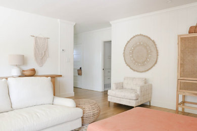 Inspiration for a contemporary living room remodel in Los Angeles