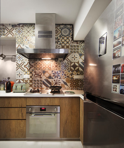 Contemporary Kitchen by Fuse Concept Pte Ltd