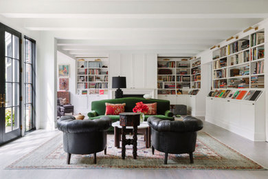 Home design - contemporary home design idea in Chicago