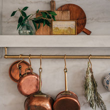 brass railing for copper pots