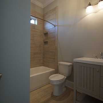 Bathroom/Laundry Room