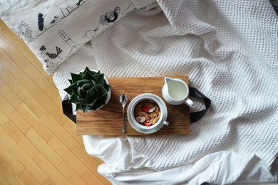 Wooden tray MORNING with leather handle / Drewniana taca MORNING