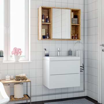 Badezimmer Möbel aus Holz als Blickfang im weißen Bad