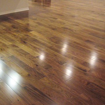 Walnut Natural Smooth Engineered Wood Floor