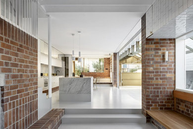 Inspiration for a modern kitchen in Brisbane.