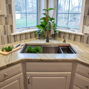 White Kitchen with Geometric Tile