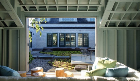 Houzz Tour: A Contemporary Coastal Home in Nantucket