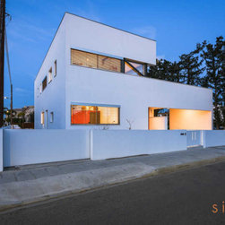 House Latisia - Windows And Doors