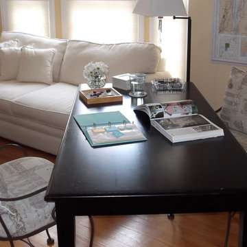 Dual purpose living room/home office