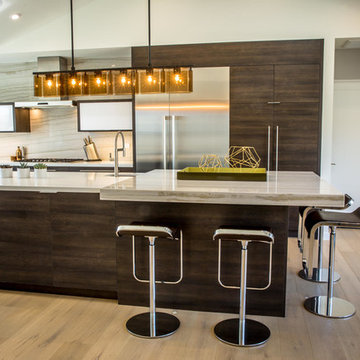 Lighting Contribute to the Perfect Atmosphere - La Jolla Modern Contemporay
