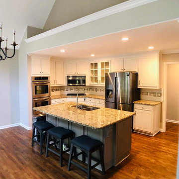 Painted Cabinets and New Backsplash