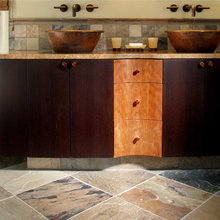 jack and jill bathroom