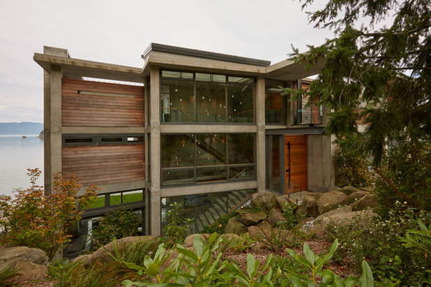 Современный Фасад дома by McClellan Architects