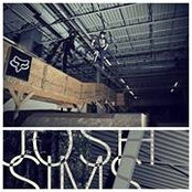 Josh Simsさんの写真