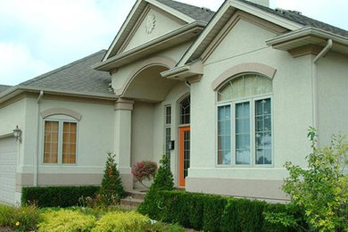Exterior home idea in Toronto