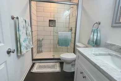 Bathroom - bathroom idea in Chicago