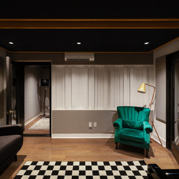 Edgehill Music Publishing - Music Production & Writing Suites