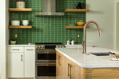 Example of a 1950s kitchen design in Dallas