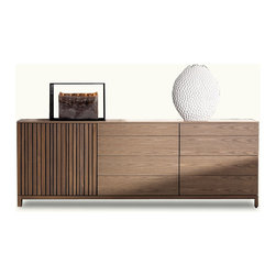 37-168 BUFFET - Buffets And Sideboards