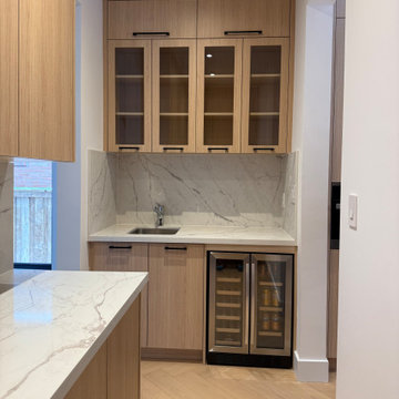 Custom Beverage Station with Integrated Wine Fridge – Oakville, Ontario
