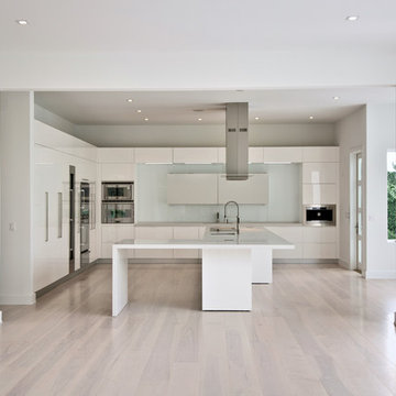 Modern Kitchen In Bridgehampton, The Hamptons, Long Island, NY