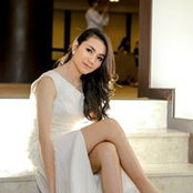 Dutmada Waenthip's photo