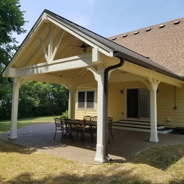 17x26' Covered Porch and exposed aggregate patio