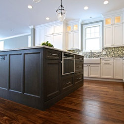 Two toned kitchens - Products