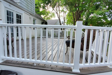 Inspiration for a deck remodel in Philadelphia