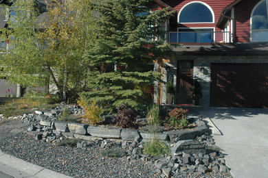 Home design - contemporary home design idea in Calgary