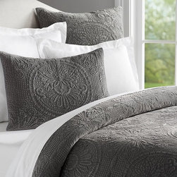 VELVET MEDALLION COVERLET QUILT & SHAM - Duvet Covers And Duvet Sets