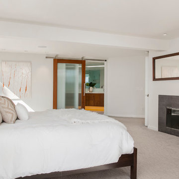 Mid-Century Modern Clyde Hill Home