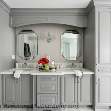 Traditional Bright Bathroom Photo-Shoot
