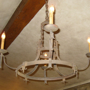 Fleur de Lis Chandelier A