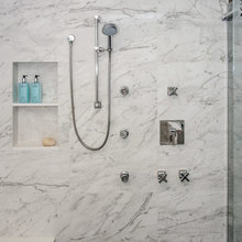 Condo J&J Bath Design