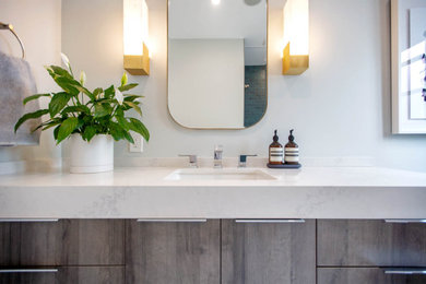 Example of a transitional bathroom design in San Francisco