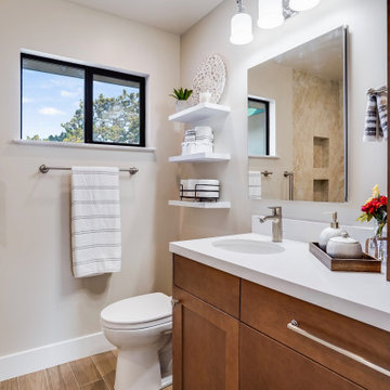 Comstock Circle Cozy Guest Bath