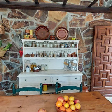 Rustical Kitchen Can Pou