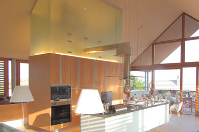 Inspiration for a contemporary kitchen in Nuremberg.