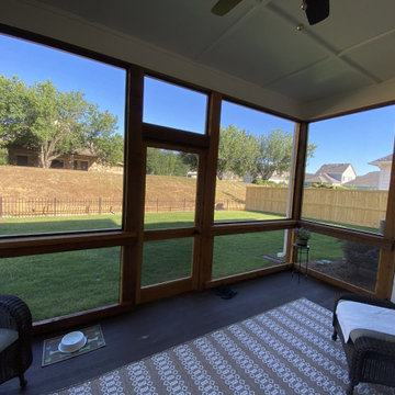 Screened Porch in Griffin Park at Eagle Point in Birmingham